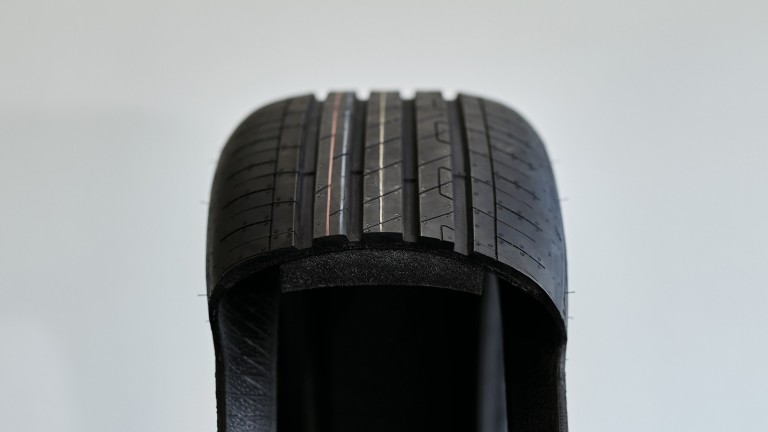 Accessoires MINI – coupe transversale – pneus